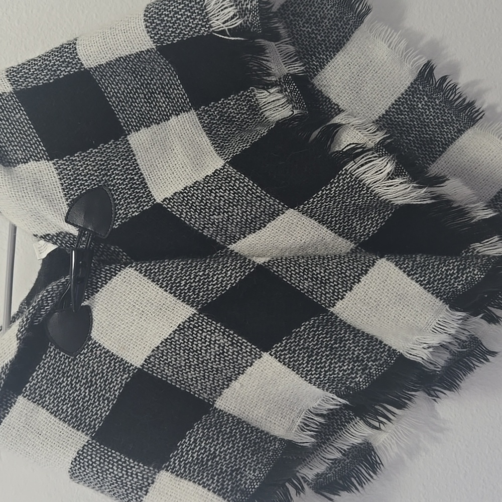 Black and White Checkered Poncho - Picture 2 of 4